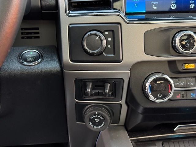 2022 Ford F-350SD Lariat