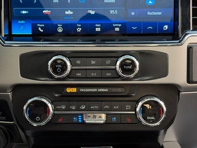 2022 Ford F-350SD Lariat