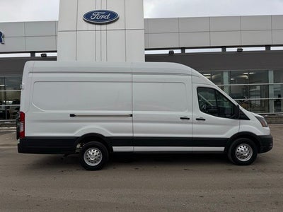 2023 Ford Transit-250 Base w/ 148" Wheelbase Extended + Rear Camera