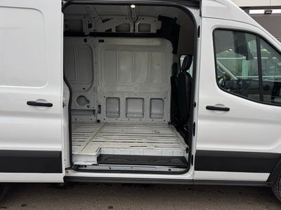 2023 Ford Transit-250 Base w/ 148" Wheelbase Extended + Rear Camera