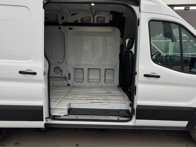 2023 Ford Transit-250 Base w/ 148" Wheelbase Extended + Rear Camera