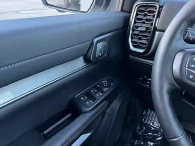 2024 Ford Ranger Lariat w/ Heated Steering Wheel + Tow Package