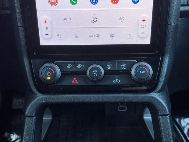 2024 Ford Ranger Lariat w/ Heated Steering Wheel + Tow Package