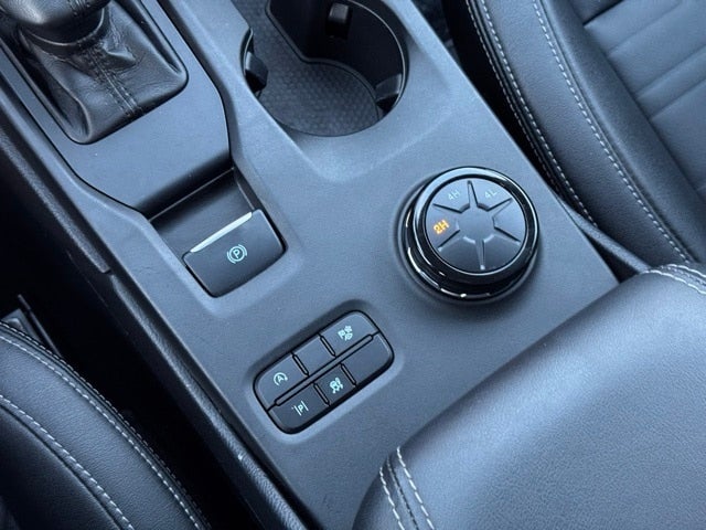 2024 Ford Ranger Lariat w/ Heated Steering Wheel + Tow Package