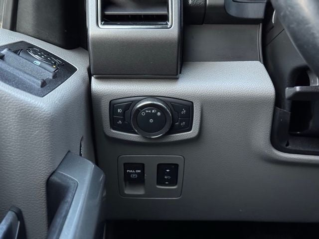 2019 Ford F-150 XLT w/ Navigation + Max Tow Package