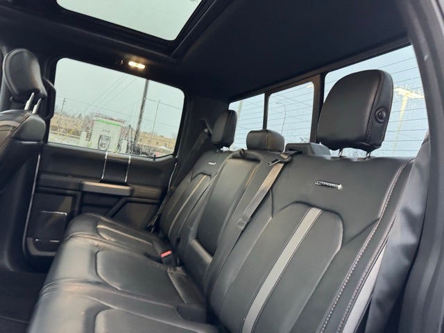 2019 Ford F-150 Platinum w/ Twin Panel Moonroof + Massaging Seats