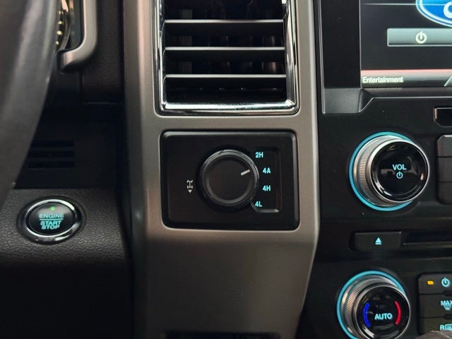 2015 Ford F-150 King Ranch w/ Twin Panel Moonroof + Heated Steering Wheel