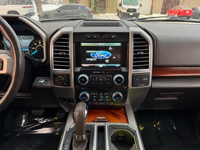 2015 Ford F-150 King Ranch w/ Twin Panel Moonroof + Heated Steering Wheel