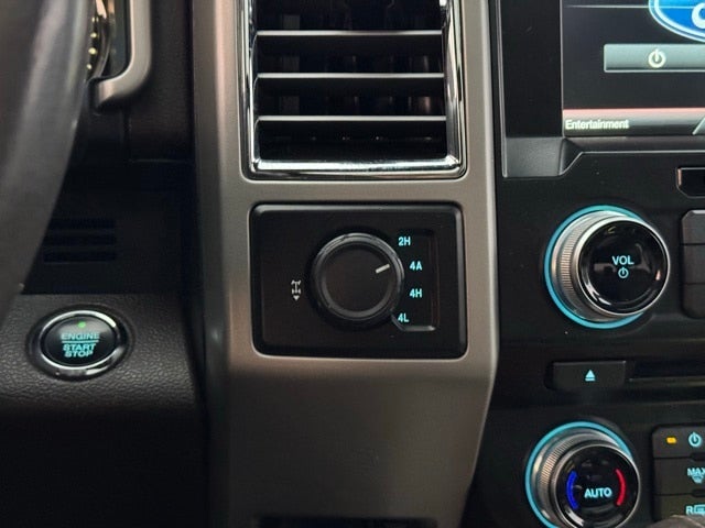 2015 Ford F-150 King Ranch w/ Twin Panel Moonroof + Heated Steering Wheel