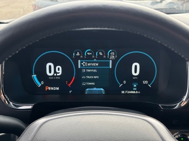 2023 Ford F-150 Lariat w/ Twin Panel Moonroof + Heated Steering Wheel