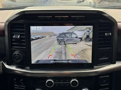 2023 Ford F-150 Lariat w/ Twin Panel Moonroof + Heated Steering Wheel