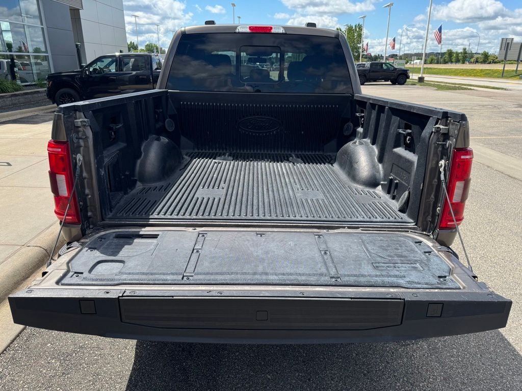 2021 Ford F-150 Lariat w/ Tow Package & Tailgate Step