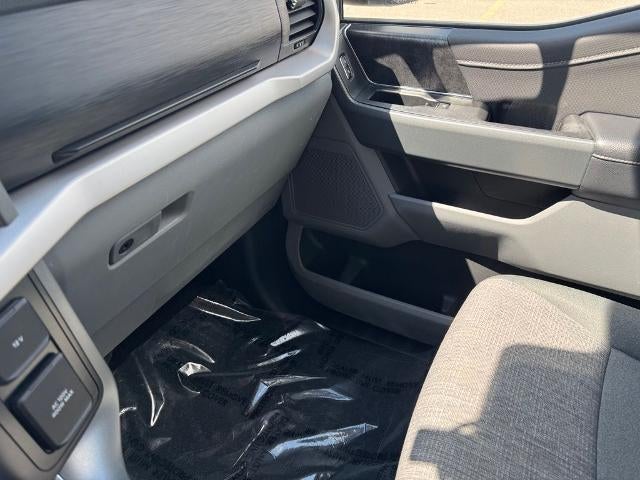 2021 Ford F-150 Lariat w/ Tow Package & Tailgate Step