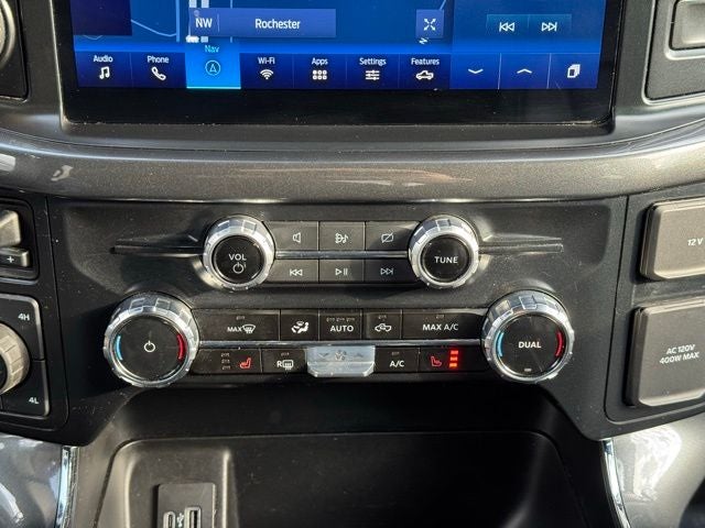 2023 Ford F-150 XLT w/ Twin Panel Moonroof + Trailer Tow Package