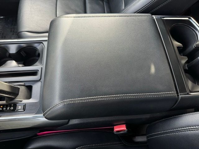 2023 Ford F-150 XLT w/ Twin Panel Moonroof + Trailer Tow Package