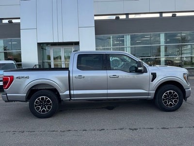 2023 Ford F-150 XLT w/ Twin Panel Moonroof + Trailer Tow Package