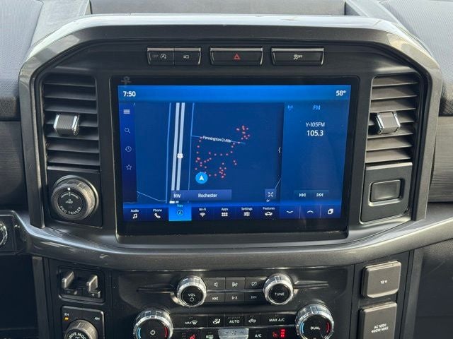 2023 Ford F-150 XLT w/ Twin Panel Moonroof + Trailer Tow Package