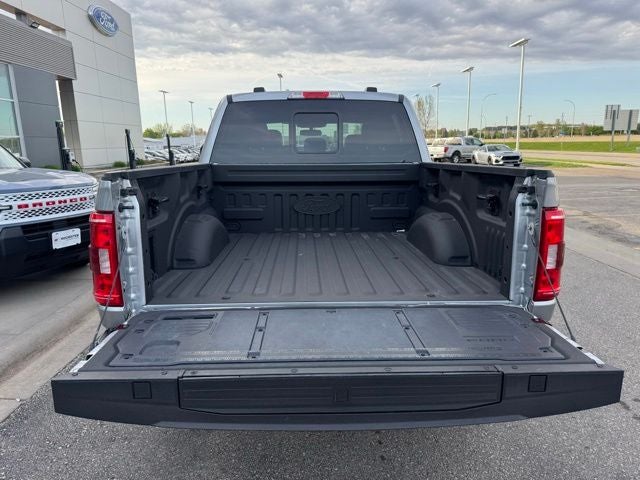 2023 Ford F-150 XLT w/ Twin Panel Moonroof + Trailer Tow Package
