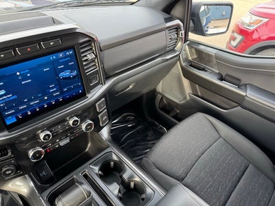 2023 Ford F-150 XLT w/ Intelligent Access + Power Sliding Rear Window