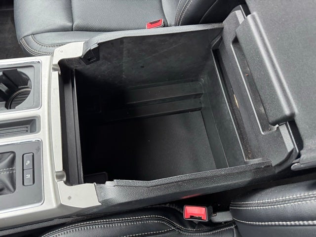 2019 Ford F-150 Lariat w/ Heated Steering Wheel + 157" Wheelbase / 6.5' B