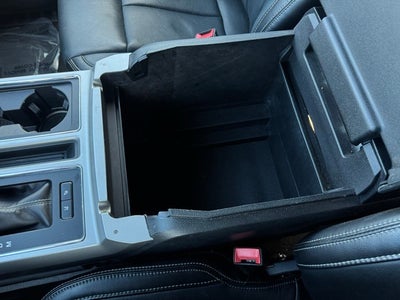 2019 Ford F-150 Lariat w/ Heated Steering Wheel + 157" Wheelbase / 6.5' B