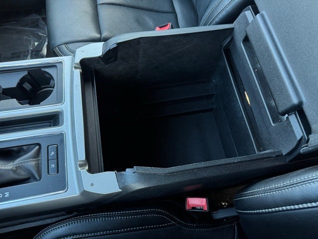 2019 Ford F-150 Lariat w/ Heated Steering Wheel + 157" Wheelbase / 6.5' B