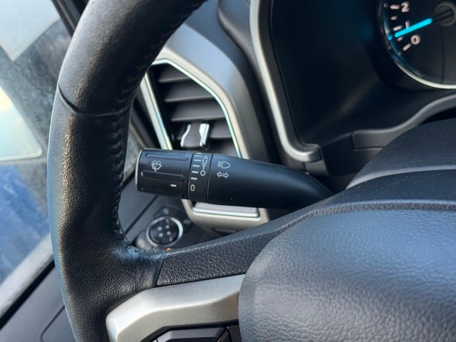 2019 Ford F-150 Lariat w/ Heated Steering Wheel + 157" Wheelbase / 6.5' B