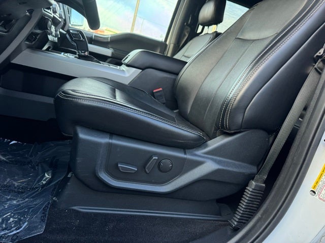 2019 Ford F-150 Lariat w/ Heated Steering Wheel + 157" Wheelbase / 6.5' B