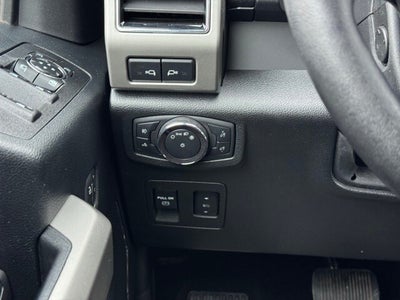 2019 Ford F-150 Lariat w/ Heated Steering Wheel + 157" Wheelbase / 6.5' B