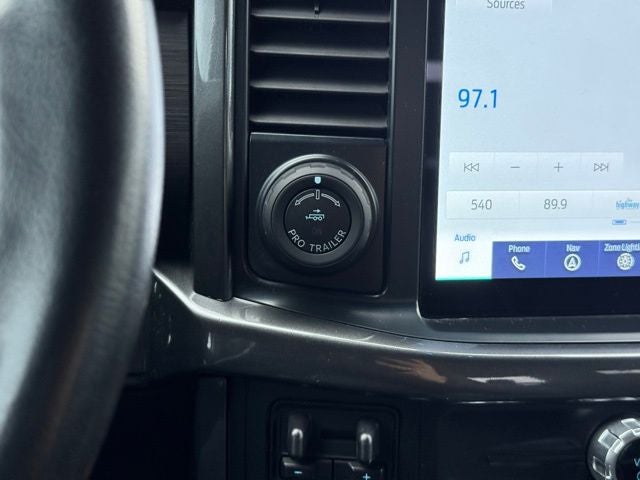 2023 Ford F-150 XLT w/ Twin Panel Moonroof + Max Tow / 157" Wheelbase