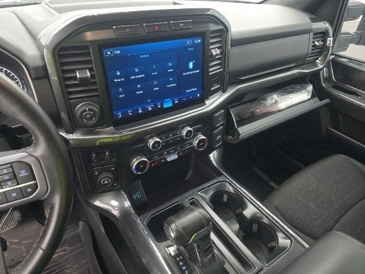 2023 Ford F-150 XLT w/ Twin Panel Moonroof + Max Tow / 157" Wheelbase