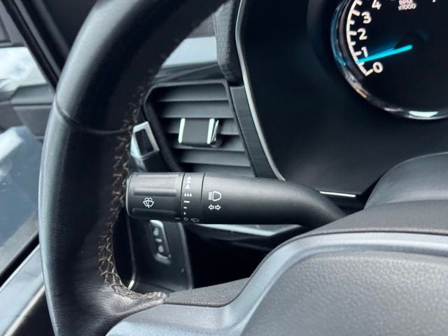 2023 Ford F-150 XLT w/ Twin Panel Moonroof + Max Tow / 157" Wheelbase