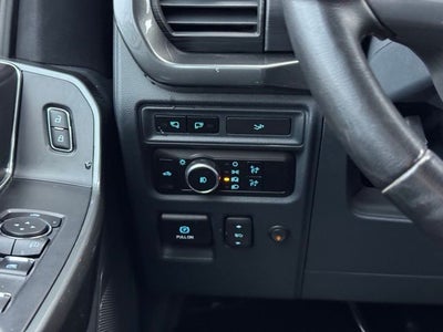 2023 Ford F-150 XLT w/ Twin Panel Moonroof + Max Tow / 157" Wheelbase