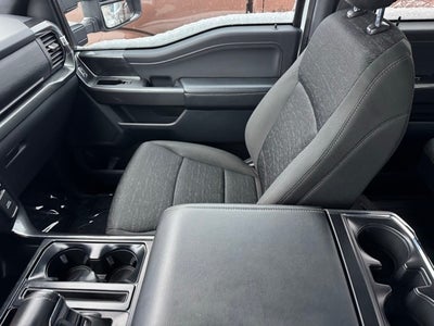 2023 Ford F-150 XLT w/ Twin Panel Moonroof + Max Tow / 157" Wheelbase