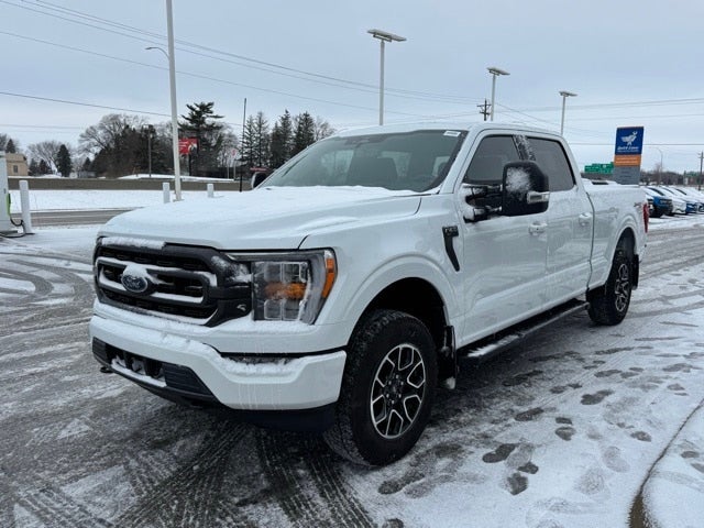2023 Ford F-150 XLT w/ Twin Panel Moonroof + Max Tow / 157" Wheelbase