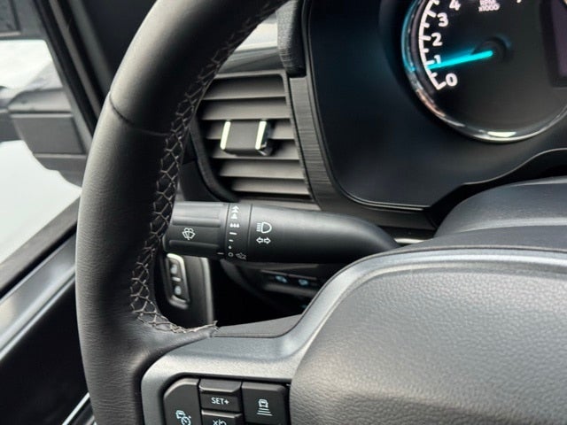 2023 Ford F-150 XLT w/ Twin Panel Moonroof + 360 Camera