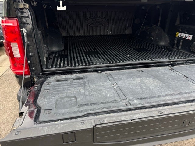 2023 Ford F-150 XLT w/ Twin Panel Moonroof + Trailer Tow Package