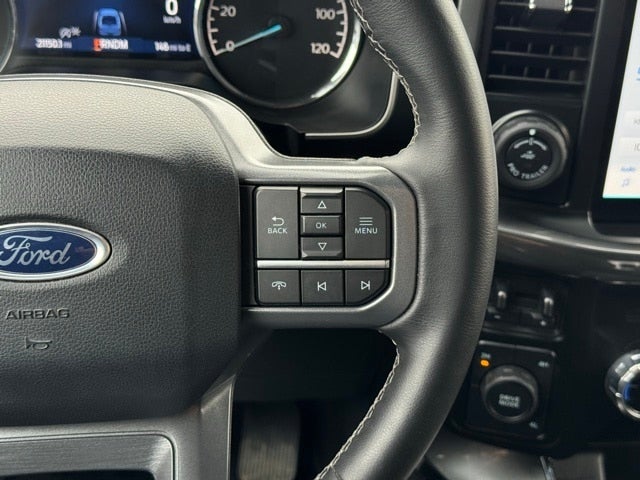 2023 Ford F-150 XLT w/ Twin Panel Moonroof + Trailer Tow Package