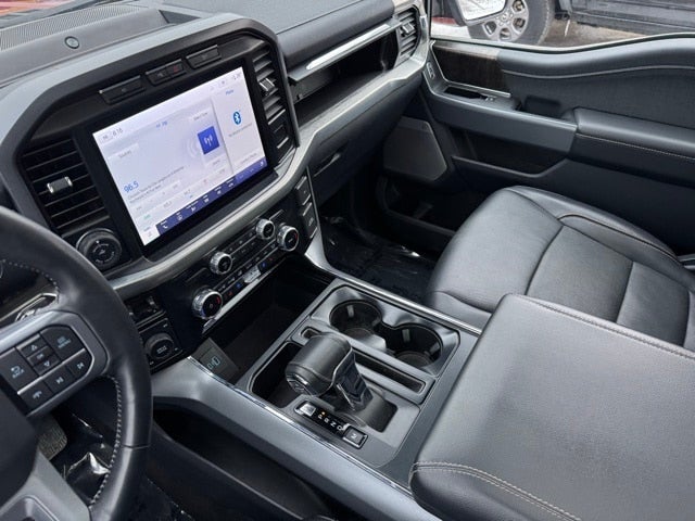 2023 Ford F-150 Lariat w/ Twin Panel Moonroof + 360 Camera