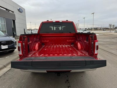 2023 Ford F-150 Lariat w/ Twin Panel Moonroof + 360 Camera
