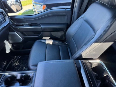 2024 Ford F-150 Lariat w/ Heated Steering Wheel + Head Up Display