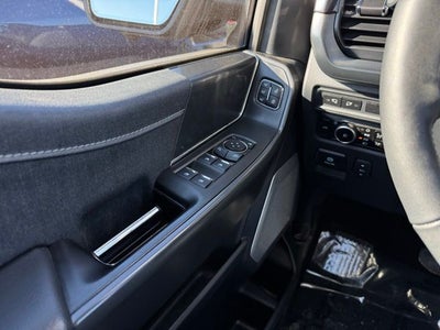 2024 Ford F-150 Lariat w/ Heated Steering Wheel + Head Up Display