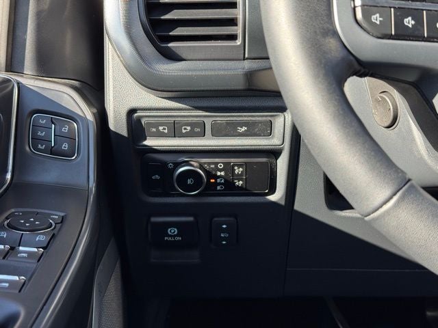 2024 Ford F-150 Lariat w/ Heated Steering Wheel + Head Up Display
