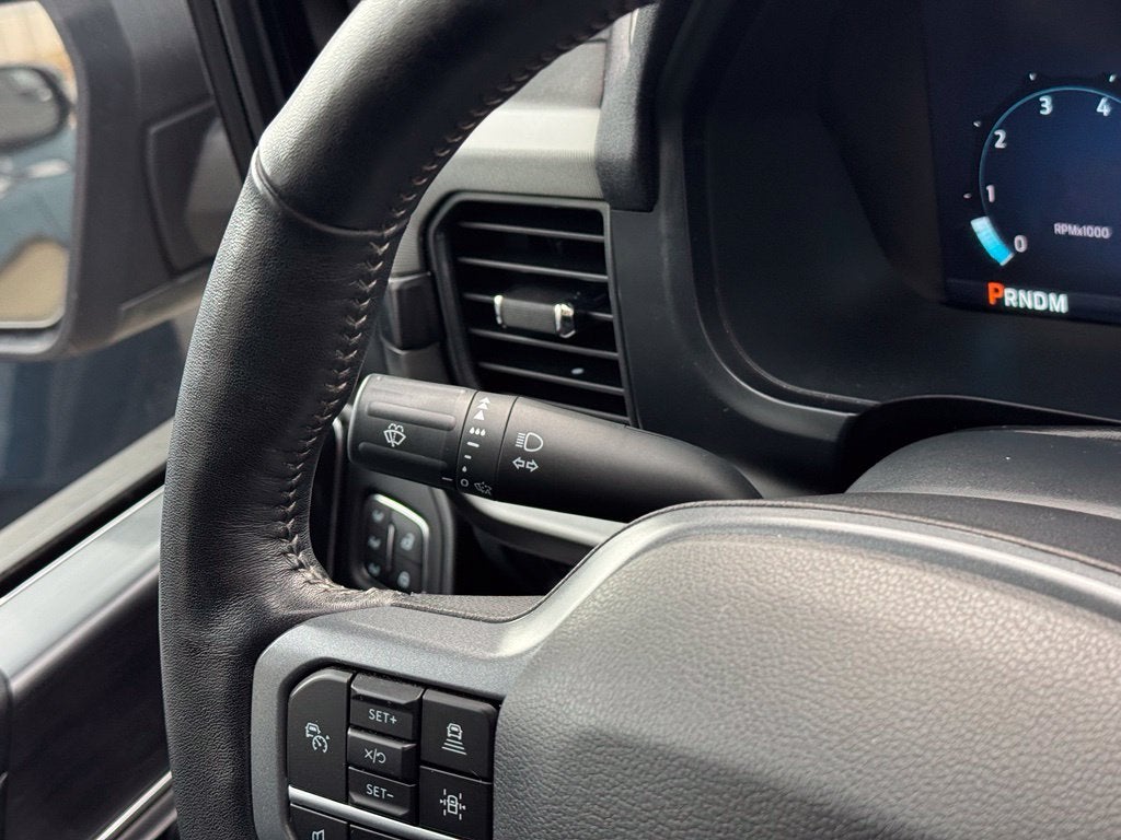 2024 Ford F-150 Lariat w/Twin Panel Roof