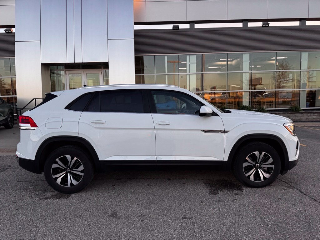 2024 Volkswagen Atlas Cross Sport 2.0T SE