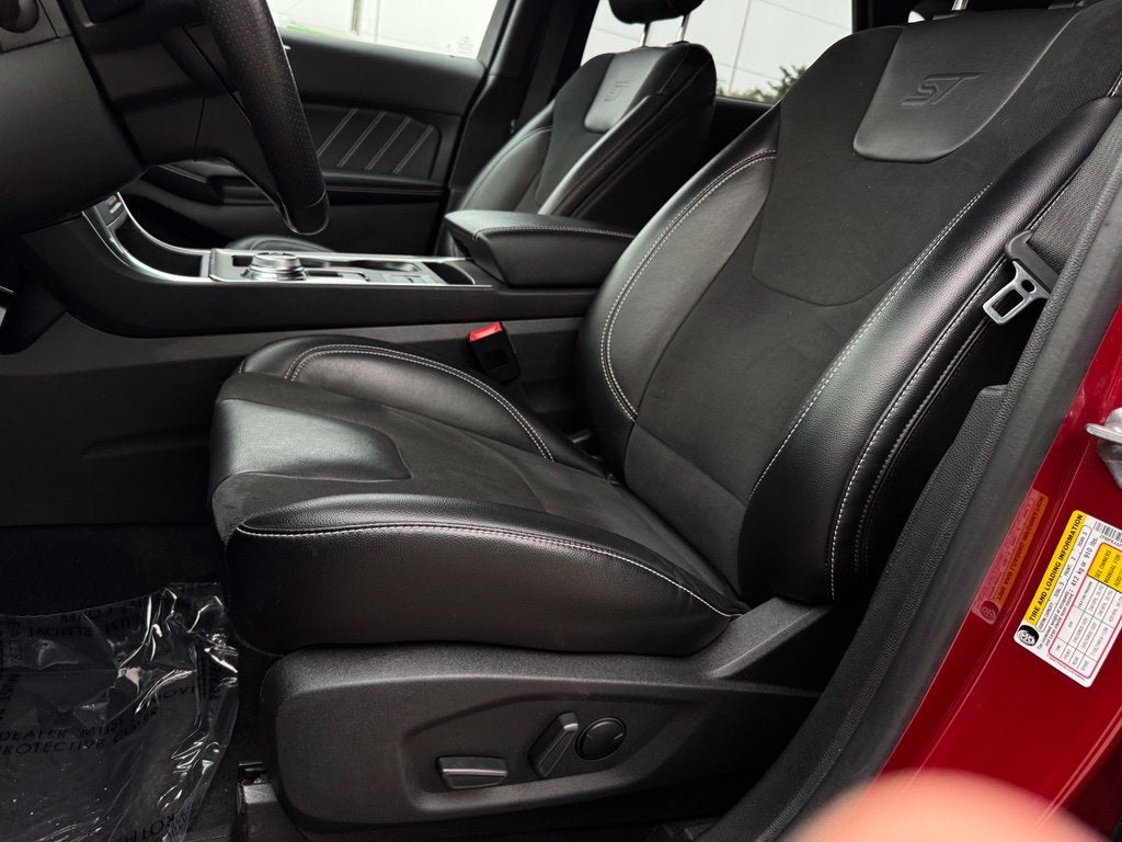 2023 Ford Edge ST