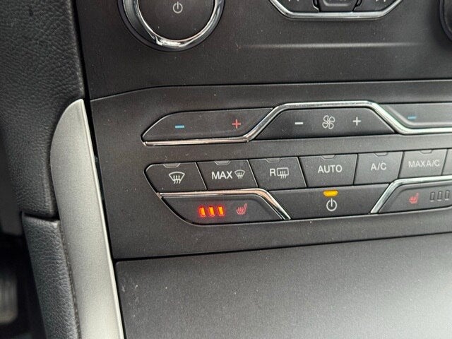 2019 Ford Edge SEL w/ Heated Steering Wheel + Power Liftgate