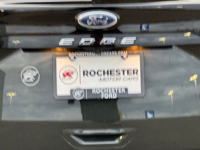 2023 Ford Edge SEL w/Heated Steering Wheel + Panoramic Vista Roof