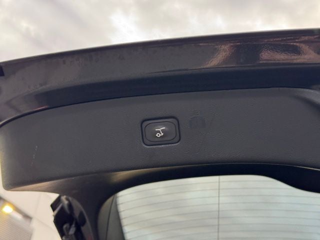 2023 Ford Edge SEL w/Heated Steering Wheel + Panoramic Vista Roof