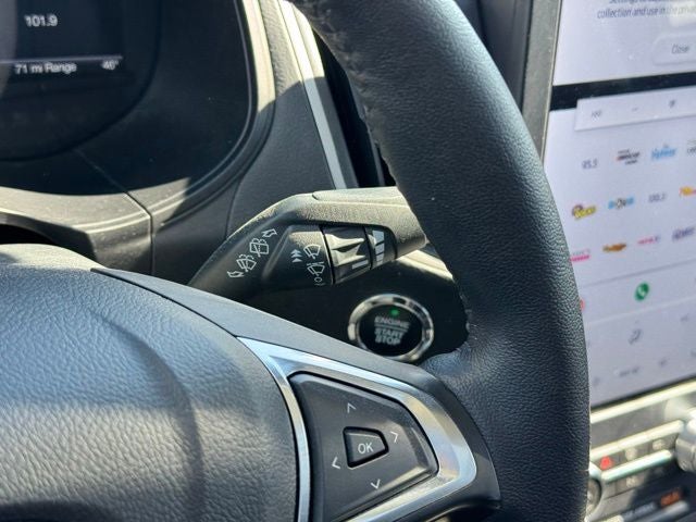 2023 Ford Edge SEL w/ Panoramic Moonroof + Heated Steering Wheel